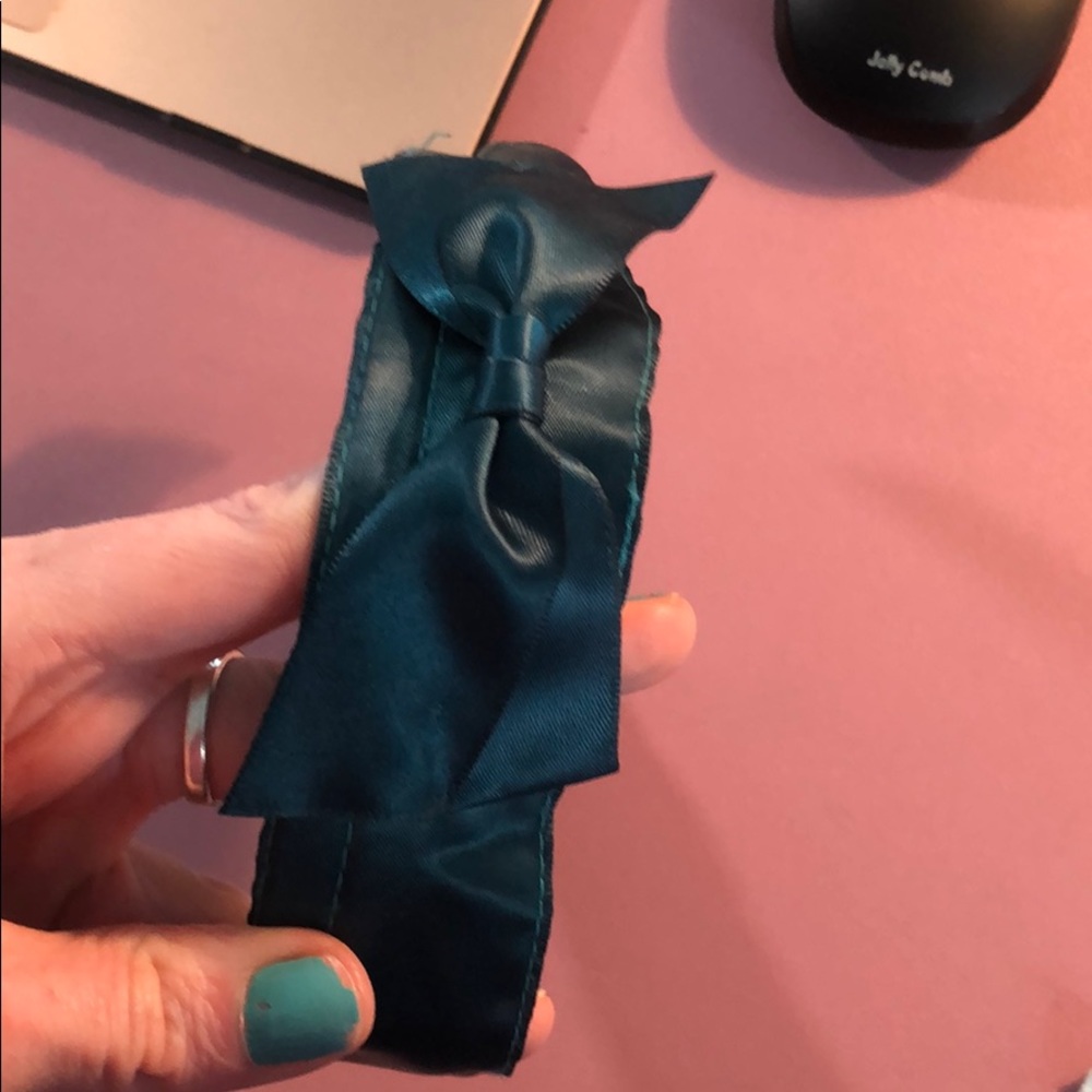 Aerie headband